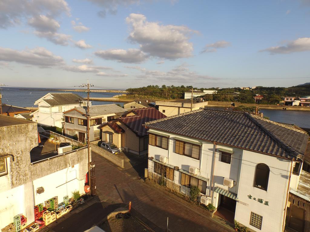 Miyanouraso Hotel Yakushima  Exterior photo
